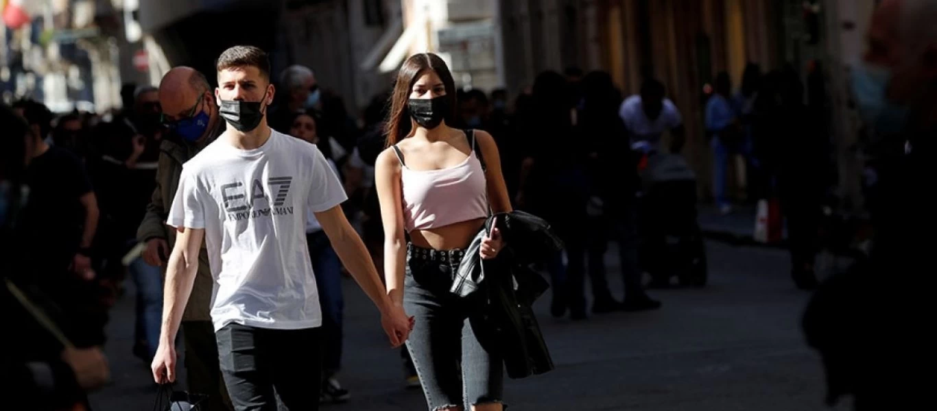 Τέλος στην απαγόρευση κυκλοφορίας και στη χρήση μάσκας σε εξωτ. χώρους- Τι θα ανακοινώσει σήμερα ο Ν.Χαρδαλιάς (upd)